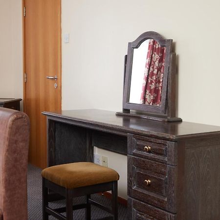 Farmhouse Innlodge By Greene King Inns Portsmouth Buitenkant foto